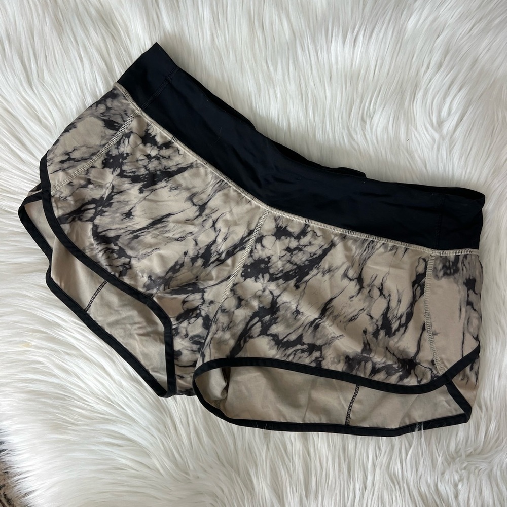Lululemon Speed Short 2.5” Granite Size 10